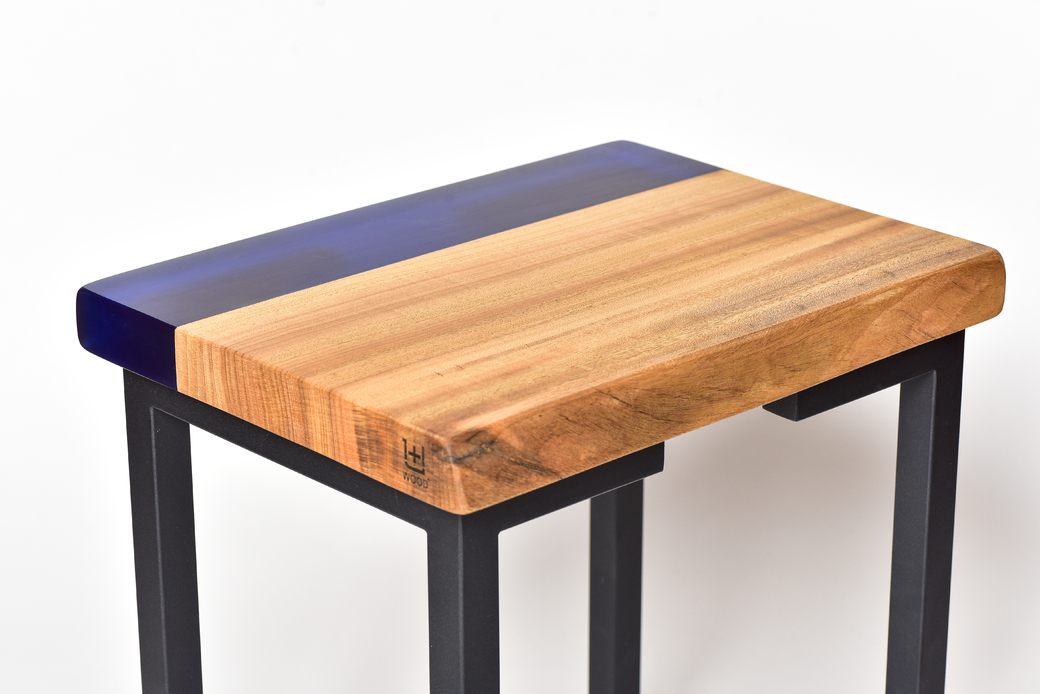 レジンスツール（クス×ネイビー）