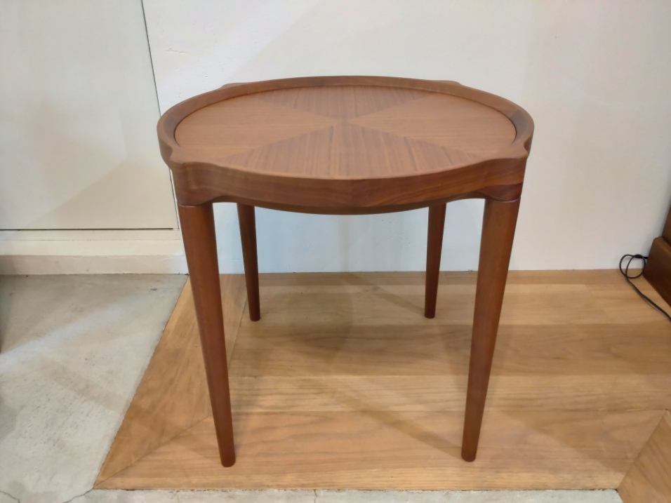 センターテーブルφ50