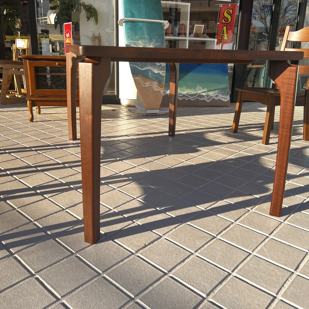 ナラ材テーブル1400