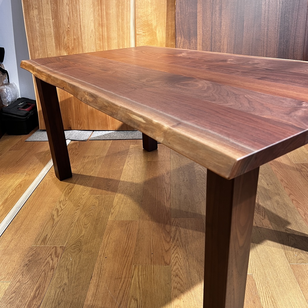 ブラックウォールナット耳付きハギテーブル